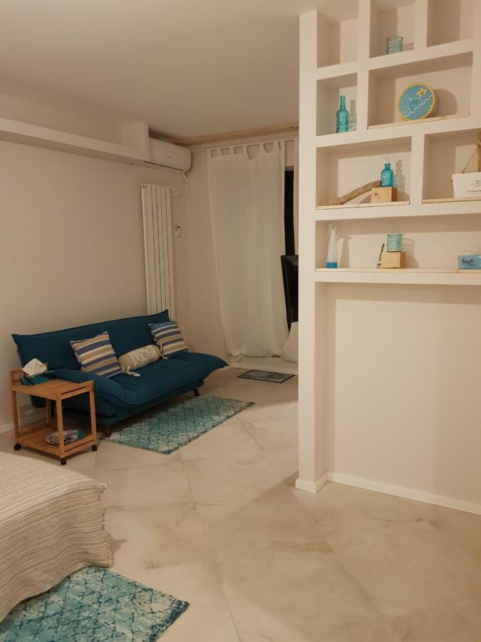 Marina Central Sunshine Studio Apartamento Bucareste Exterior foto