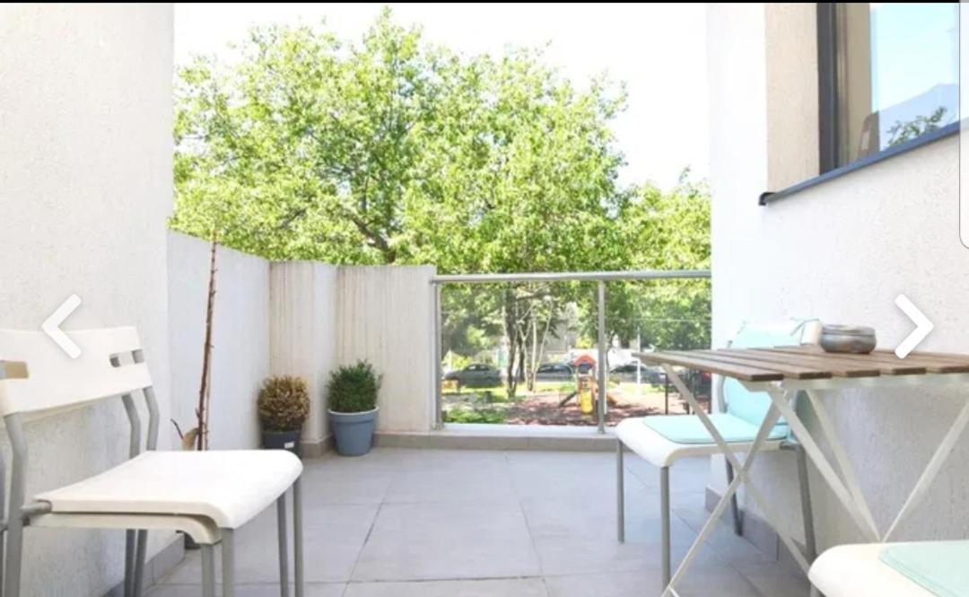 Marina Central Sunshine Studio Apartamento Bucareste Exterior foto